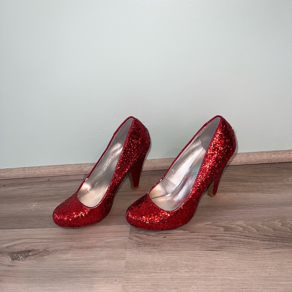 Qupid red glitter heels size 8 run small!! Fit more like size 7